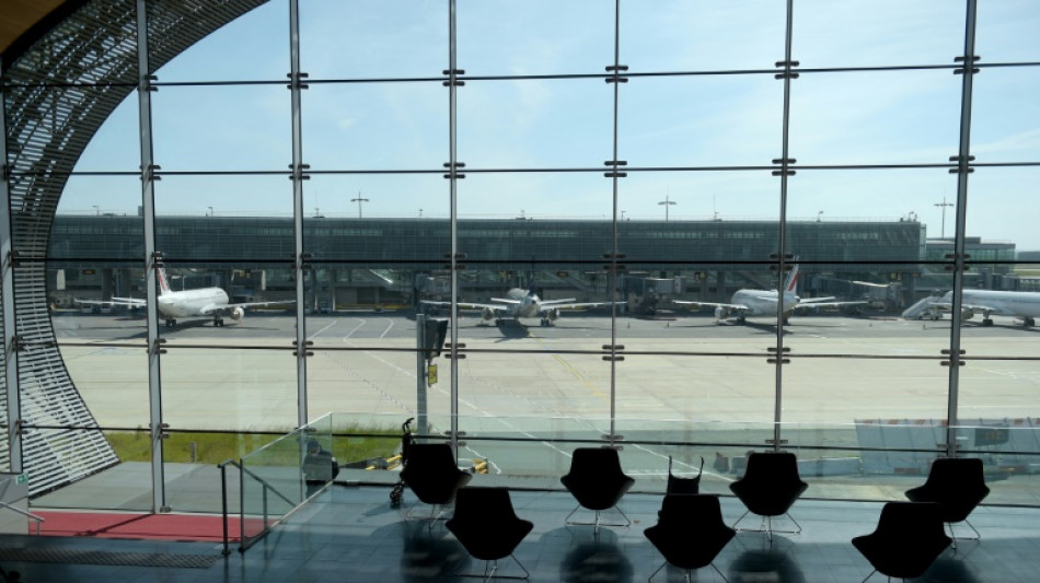 Gr&egrave;ve: &agrave; nouveau environ 10% des vols annul&eacute;s vendredi &agrave; Paris-Charles-de-Gaulle