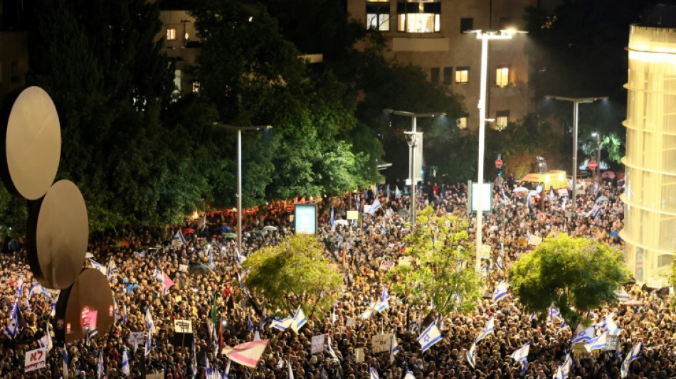A Tel-Aviv, des dizaines de milliers d'Isra&eacute;liens conspuent Netanyahu et "les facistes"