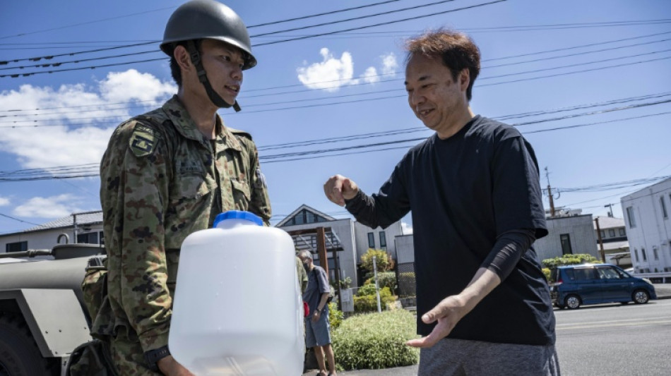 Jap&atilde;o encerra busca por v&iacute;timas em shopping destru&iacute;do ap&oacute;s terremoto