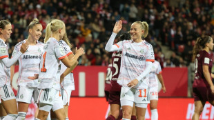 B&uuml;hl &uuml;berragt: Bayern mit lockerem Derby-Sieg