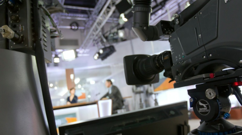 Supprimer la redevance t&eacute;l&eacute;, un casse-t&ecirc;te &agrave; plus de 3 milliards d'euros