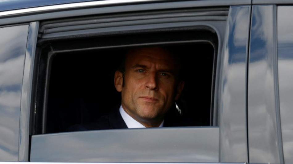 Emmanuel Macron de nouveau sur le terrain pour pr&eacute;senter la r&eacute;forme du lyc&eacute;e professionnel