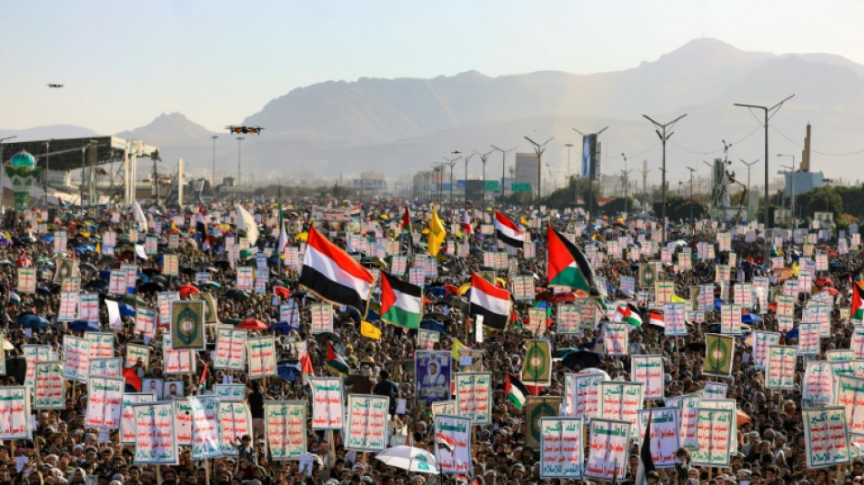 Importante manifestaci&oacute;n en Yemen contra los ataques israel&iacute;es