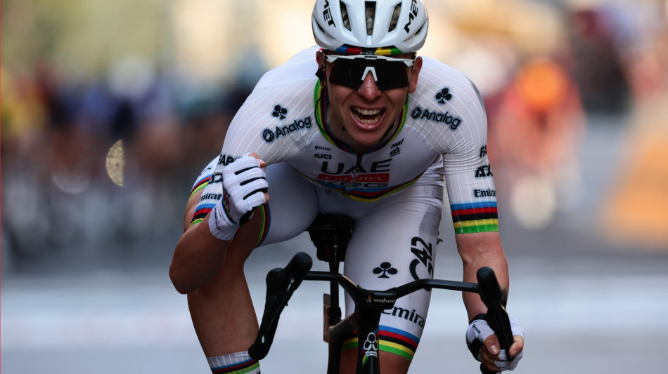 Pogacar "sono felicissimo di aver finalmente vinto la Sanremo"