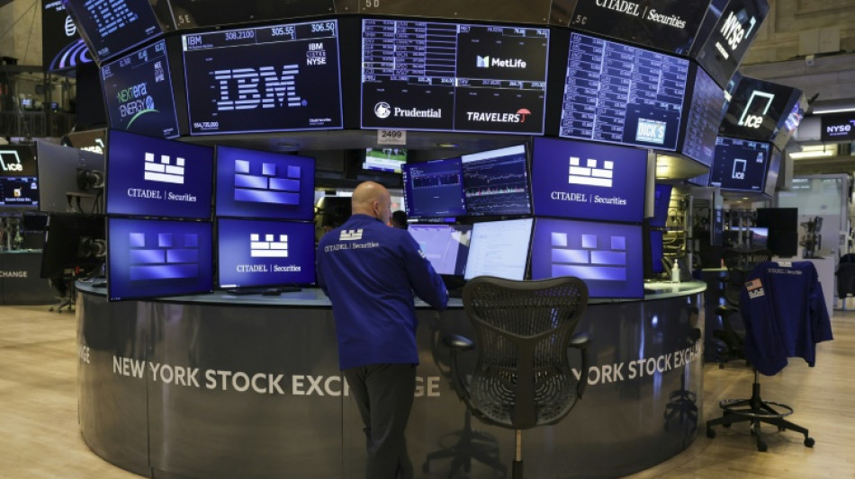 Wall Street profite de donn&eacute;es &eacute;conomiques meilleures qu'attendu