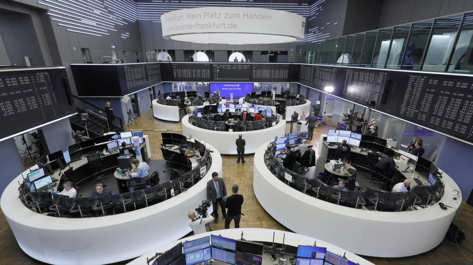 Borsa: Europa incerta dopo avvio Wall Street, Milano -0,32%