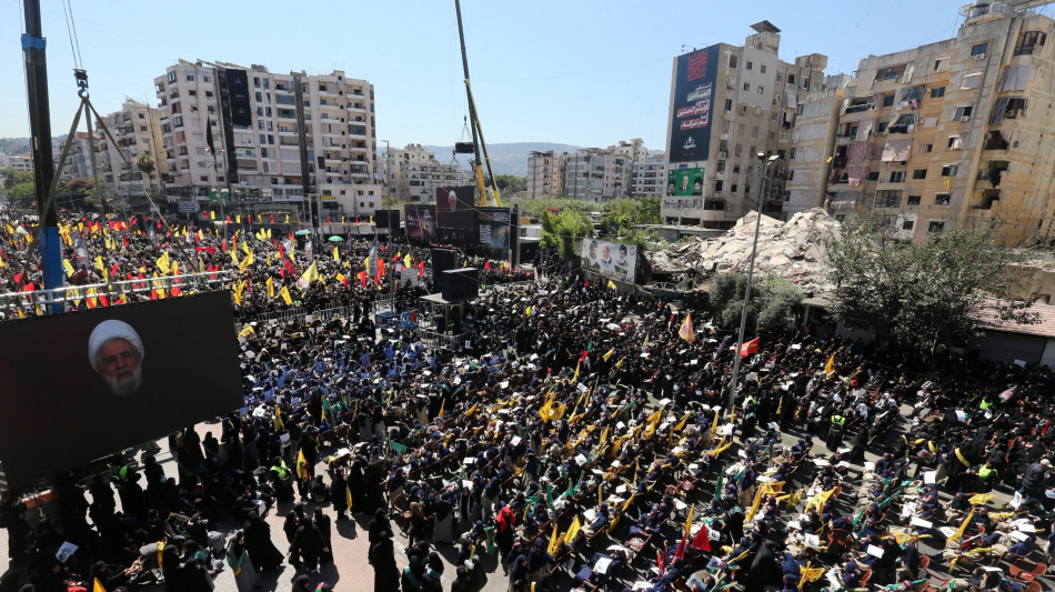 Leader Hezbollah, disarmarci pu&ograve; portare alla guerra civile