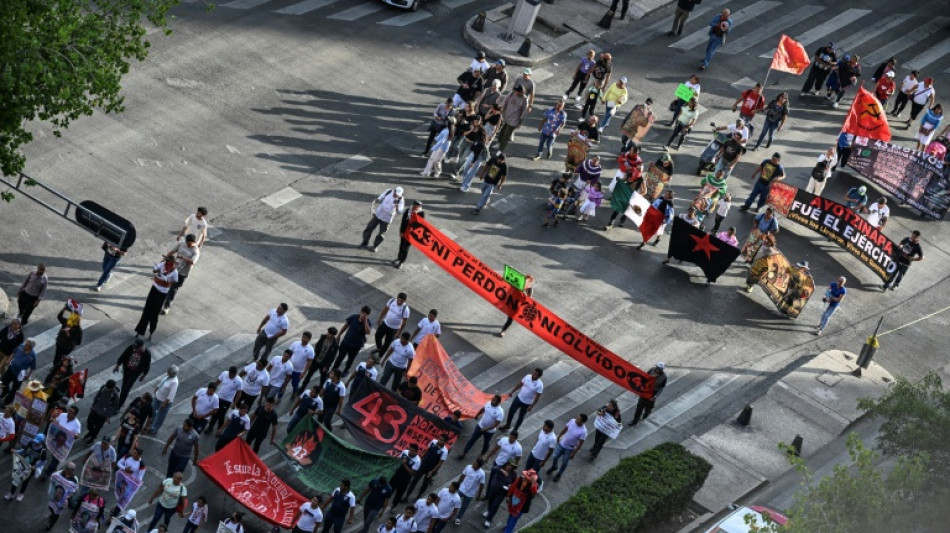 Renuncia el fiscal especial del caso de los 43 estudiantes de Ayotzinapa, en México