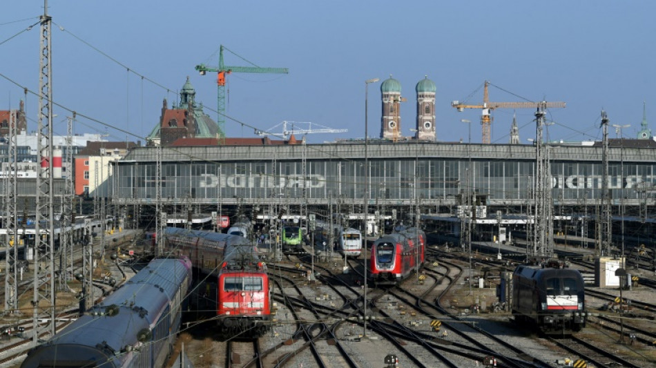 Gr&uuml;nen-Chefin Lang verteidigt Neun-Euro-Ticket gegen Kritik