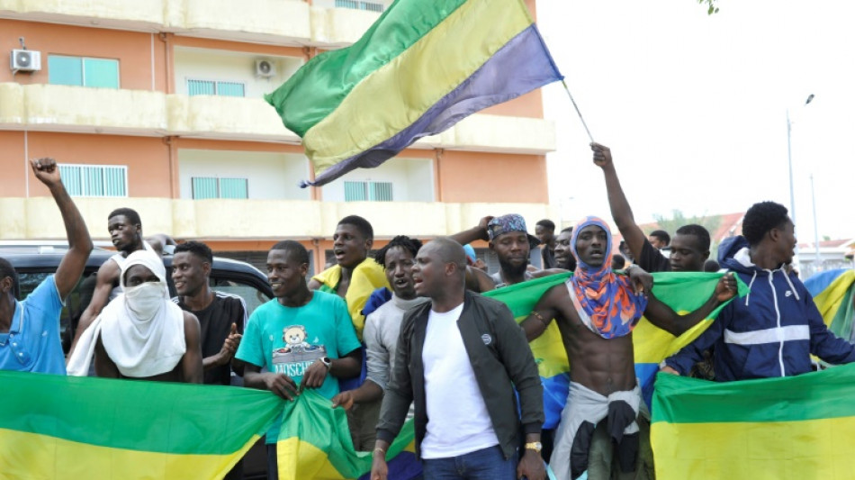Gab&atilde;o empossar&aacute; general como presidente 'de transi&ccedil;&atilde;o' na segunda-feira