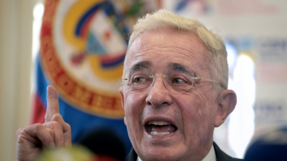 Expresidente colombiano Uribe sentenciado a 12 a&ntilde;os de prisi&oacute;n domiciliaria
