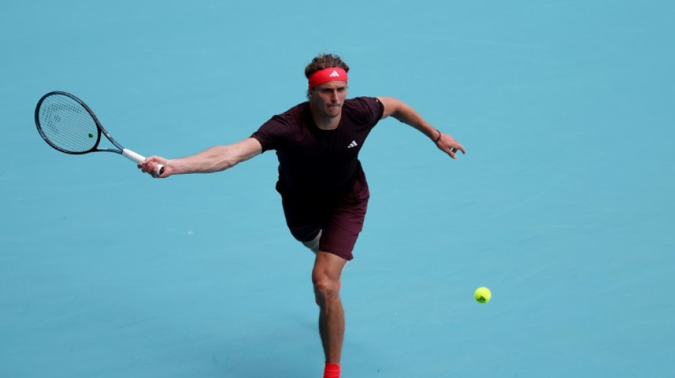 Favoritos, Zverev e Sabalenka avan&ccedil;am em Miami; Paolini elimina Osaka