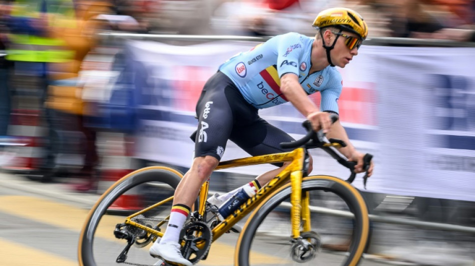 Cyclisme: Evenepoel probablement "huit semaines sans v&eacute;lo" (Lefevere)