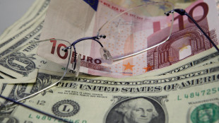 L'euro arretra sul dollaro, &egrave; a 1,0911 in avvio