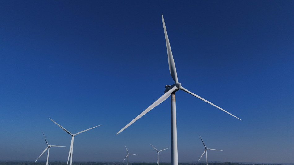 Italiani s&igrave; a energia pulita ma no al nucleare vicino casa