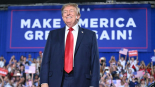 Candidatos de Trump vencem prim&aacute;rias na Carolina do Sul e Oklahoma