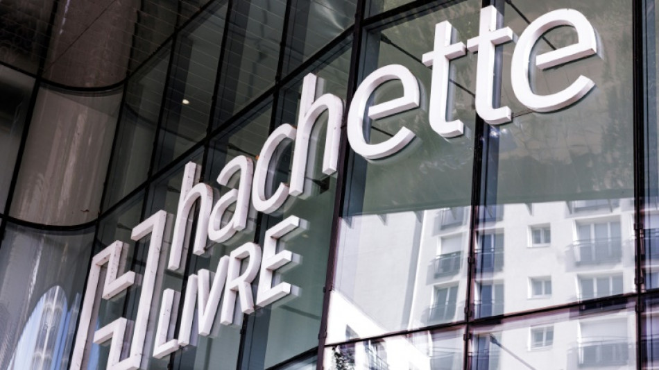 Hachette Livre: le CSE prend position contre "la sph&egrave;re Bollor&eacute;"