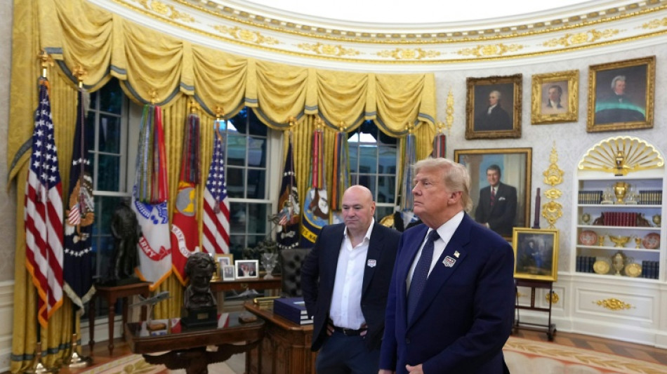 Estreito de Ormuz ser&aacute; 'completamente aberto' na 6&ordf; ap&oacute;s acordo com Ir&atilde;, diz Trump