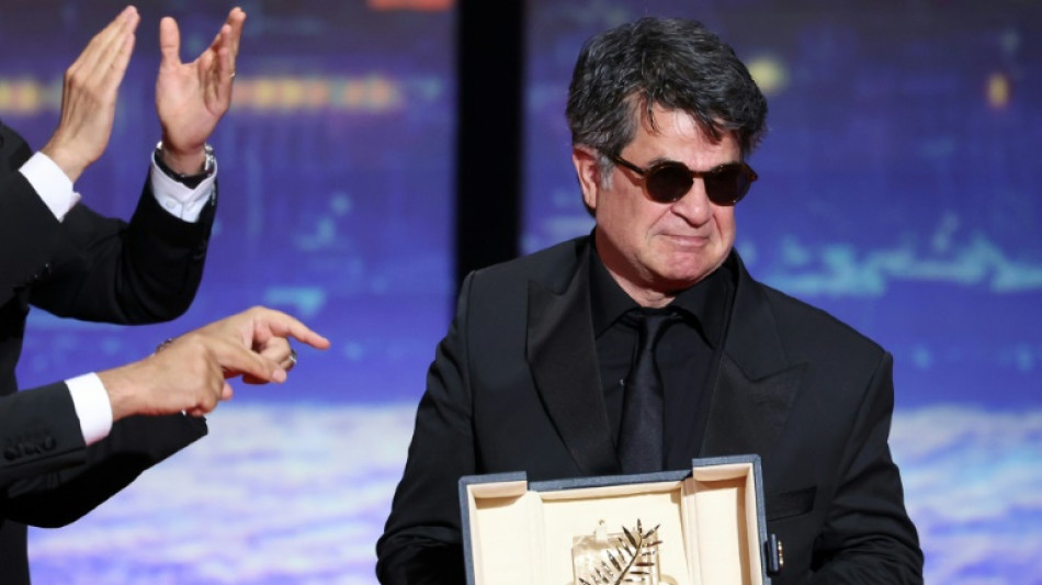 Filmmaker Panahi cheered on return to Iran after Cannes triumph
