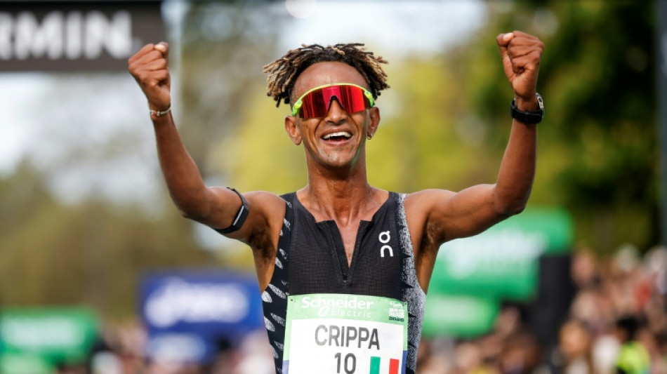 Crippa and record-breaking Demise claim Paris marathon victories