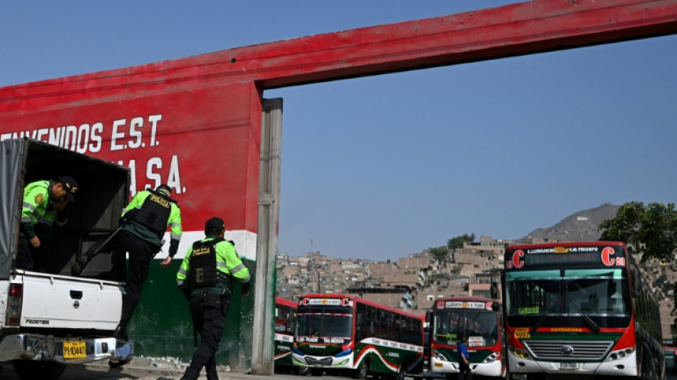 Nueva protesta de transportistas contra  la extorsi&oacute;n y los asesinatos en Lima