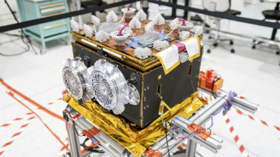 Le rover franco-allemand Id&eacute;fix explorera en 2027 une lune de Mars