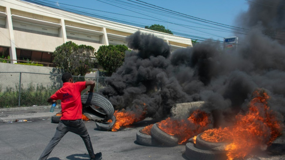 Corrida contra o rel&oacute;gio no Haiti para formar conselho presidencial de transi&ccedil;&atilde;o