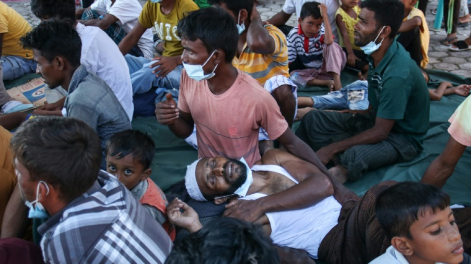 Mais de 500 migrantes rohingyas chegam de barco &agrave; Indon&eacute;sia