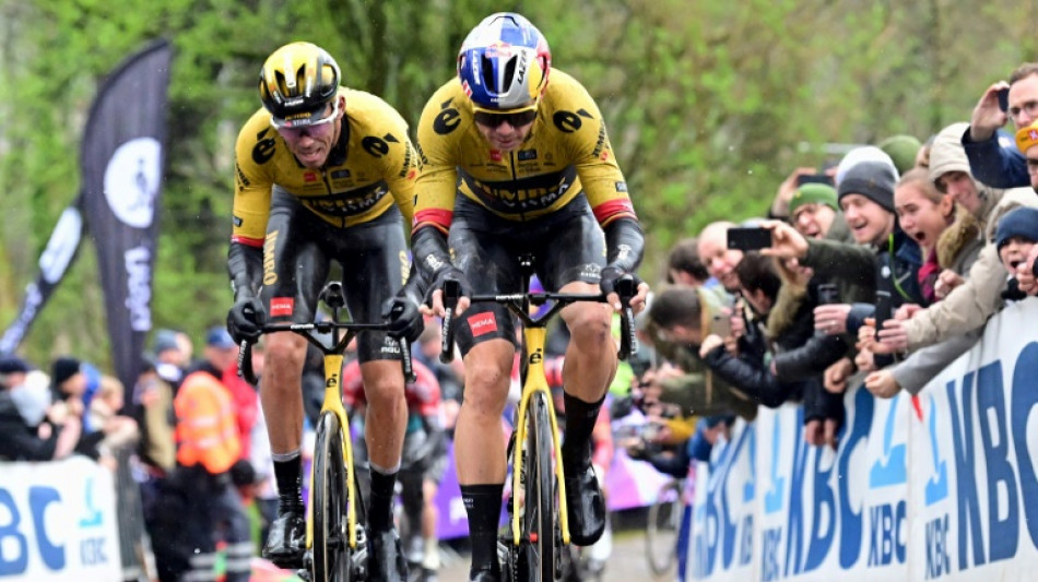 El franc&eacute;s Laporte gana la Gante-Wevelgem por delante de su l&iacute;der, Van Aert