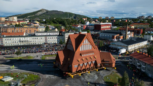 Trasladan una histórica iglesia en Suecia para dar paso a la ampliación de una mina