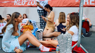 Pr&iacute;ncipe William, da Inglaterra, comemora anivers&aacute;rio em show de Taylor Swift