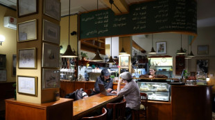 "Extra&ntilde;amos las cosas m&aacute;s simples": los habitantes de Teher&aacute;n, al l&iacute;mite tras un mes de guerra