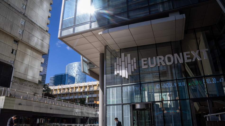Borsa: l'Europa apre in calo con l'indagine su presidente Fed