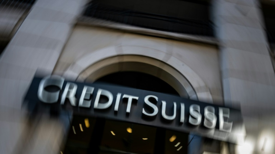 Credit Suisse d&eacute;visse en bourse et peine &agrave; rassurer