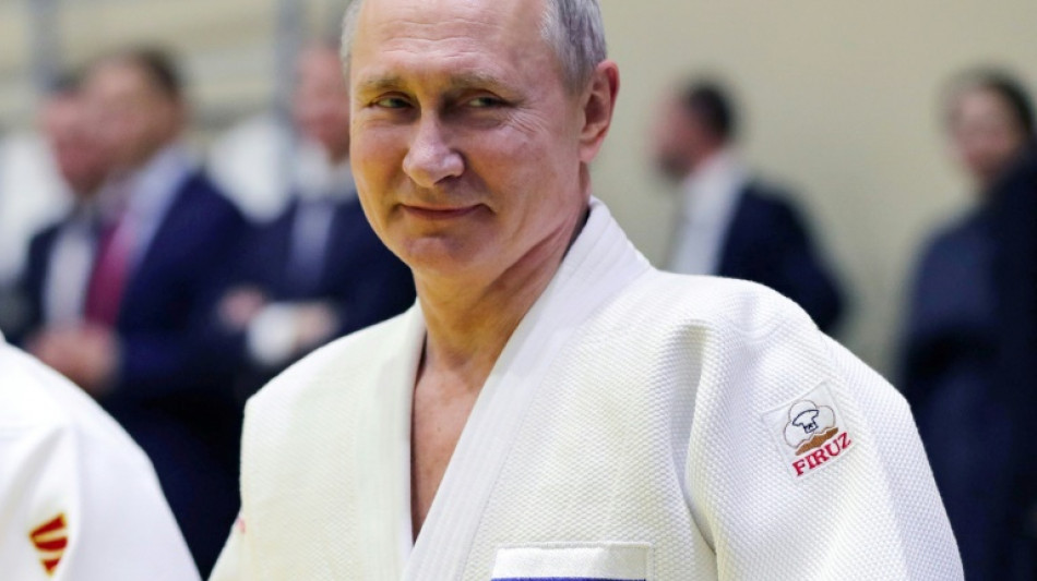 La Federaci&oacute;n Internacional de Judo suspende a Putin como presidente honorario