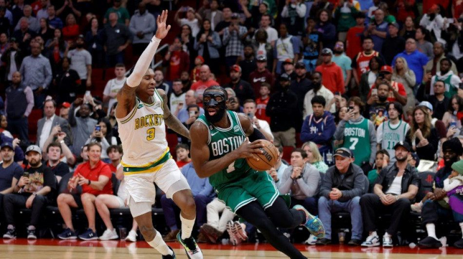 Celtics shocked by Rockets, Miami down Utah