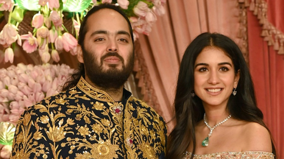 Banquetes, pol&iacute;ticos, 'celebrities': el hombre m&aacute;s rico de Asia casa a su hijo
