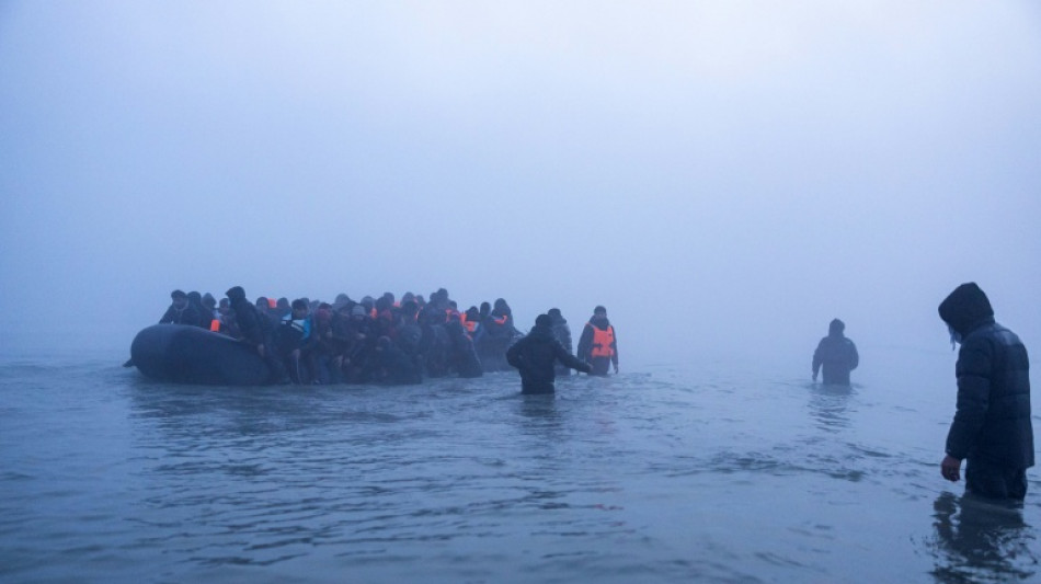 'Return hubs' for migrants clear EU parliament hurdle