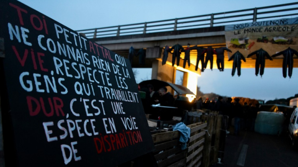 Agriculture: blocage lev&eacute; en Haute-Garonne sur l'A64, rouverte &agrave; la circulation