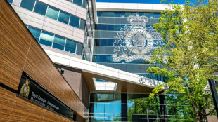 Mueren nueve personas en tiroteo en escuela y residencia de Canad&aacute;