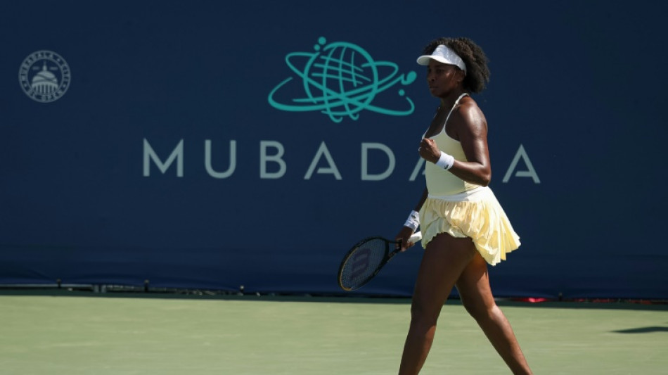 Aos 45 anos, Venus Williams retorna às quadras com vitória em duplas em Washington