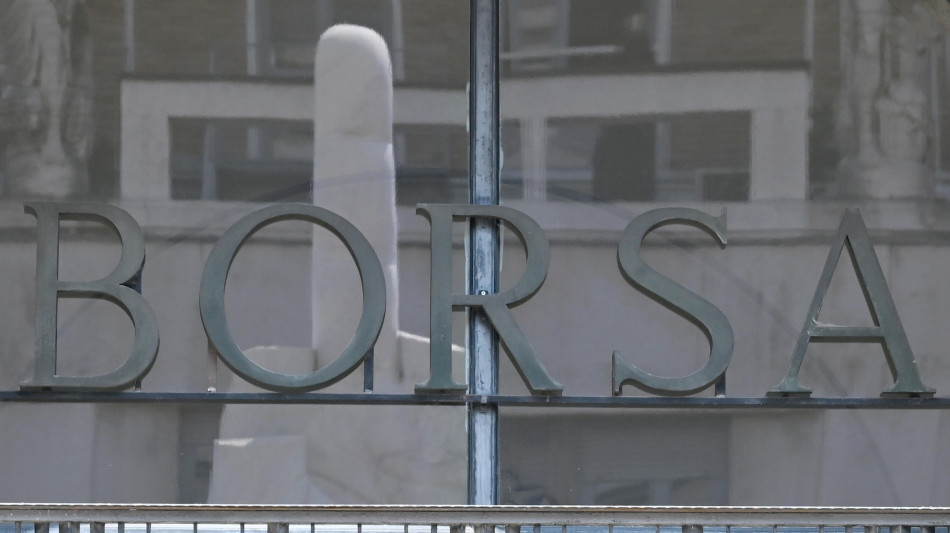 Borsa: l'Europa al palo in attesa dei dati Usa, bene Londra