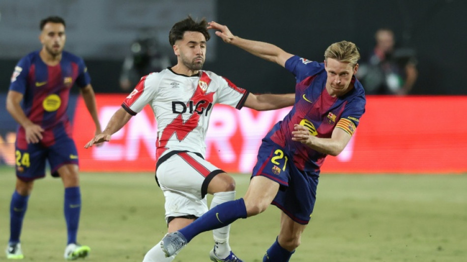 De Jong joins Barca sickbay after picking up knock on international duty