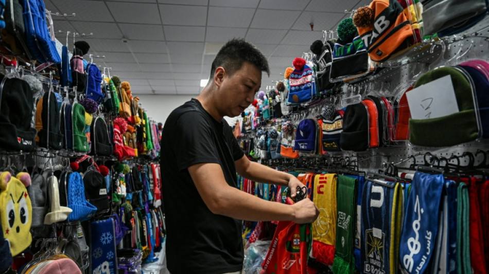 Los aranceles de EEUU frenan la producci&oacute;n china de art&iacute;culos para el Mundial 2026
