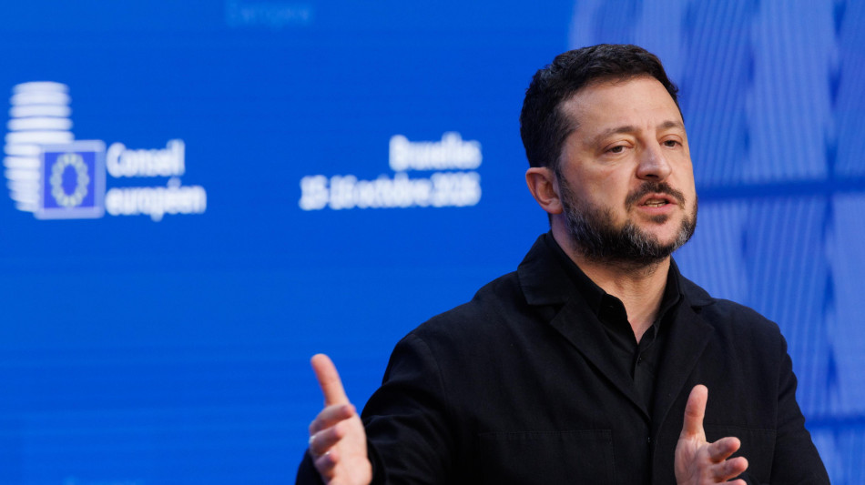 Zelensky, 'raid russo su 10 infrastrutture energia, 550 mila famiglie al buio'