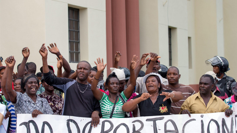 Usa,giudice nega revoca status legale a 500.000 immigrati