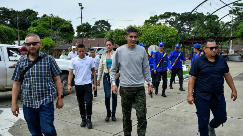 Col&ocirc;mbia instala mesa de negocia&ccedil;&otilde;es com dissidentes das Farc