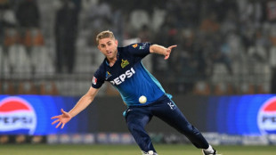 Stone replaces injured Wood for England