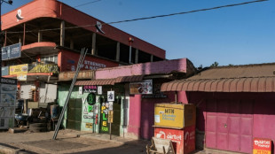 Ouganda: le candidat de l'opposition emmen&eacute; de force par l'arm&eacute;e au lendemain de la pr&eacute;sidentielle