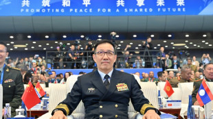 China tacha de "especulaciones" los reportes sobre investigaci&oacute;n a su ministro de Defensa